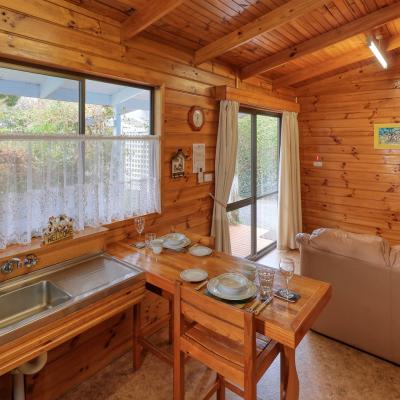 Boat Harbour Garden Cottages 2 D 1920